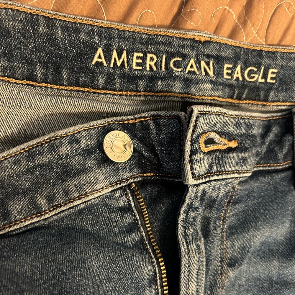 American Eagle mom jeans